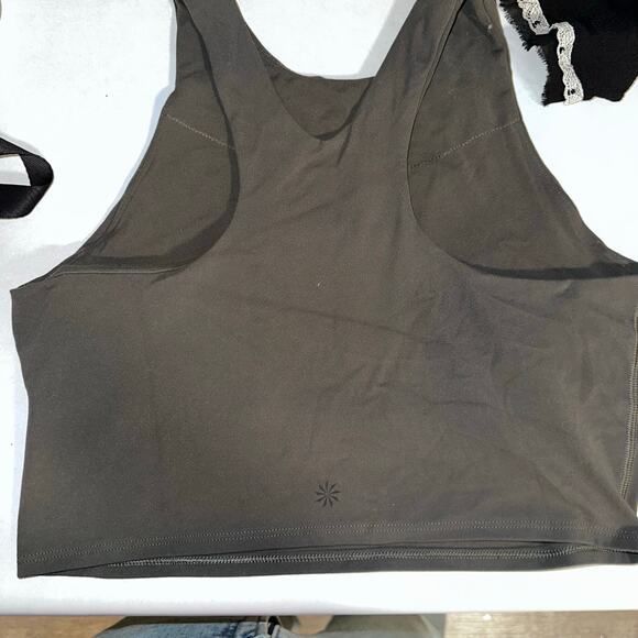Athletic wilo and athleta top bundle sz m - Picture 6 of 8